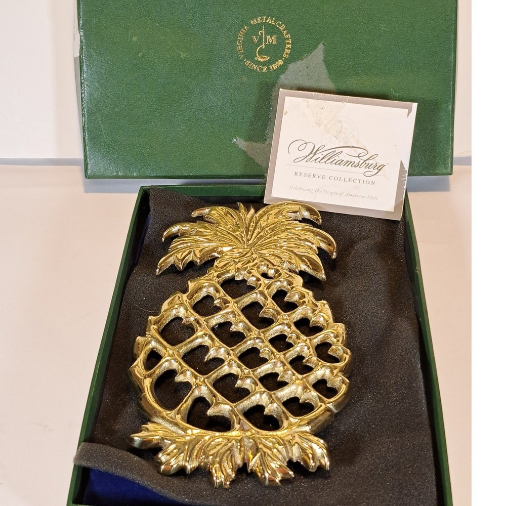 Virginia Metalcrafters Williamsburg Brass Pineapple Trivet CW10-48 Made in USA